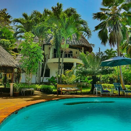 Upani In Diani Bed & Breakfast Diani Beach Ngoại thất bức ảnh