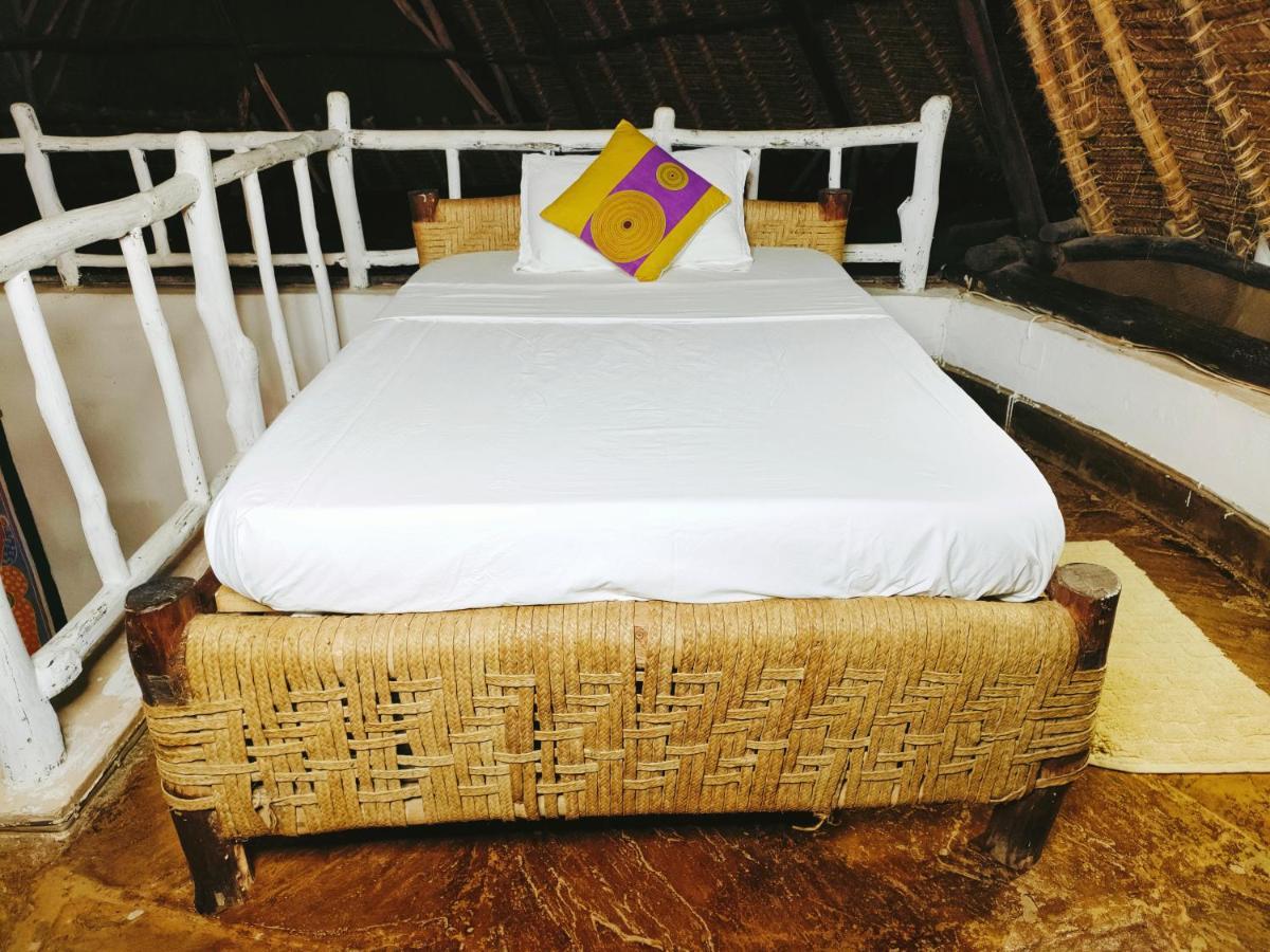 Upani In Diani Bed & Breakfast Diani Beach Ngoại thất bức ảnh