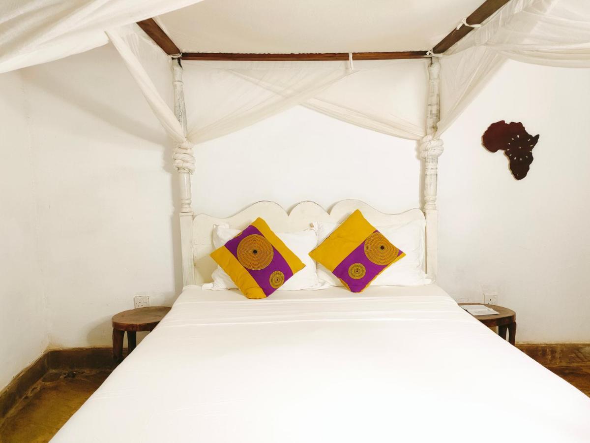 Upani In Diani Bed & Breakfast Diani Beach Ngoại thất bức ảnh