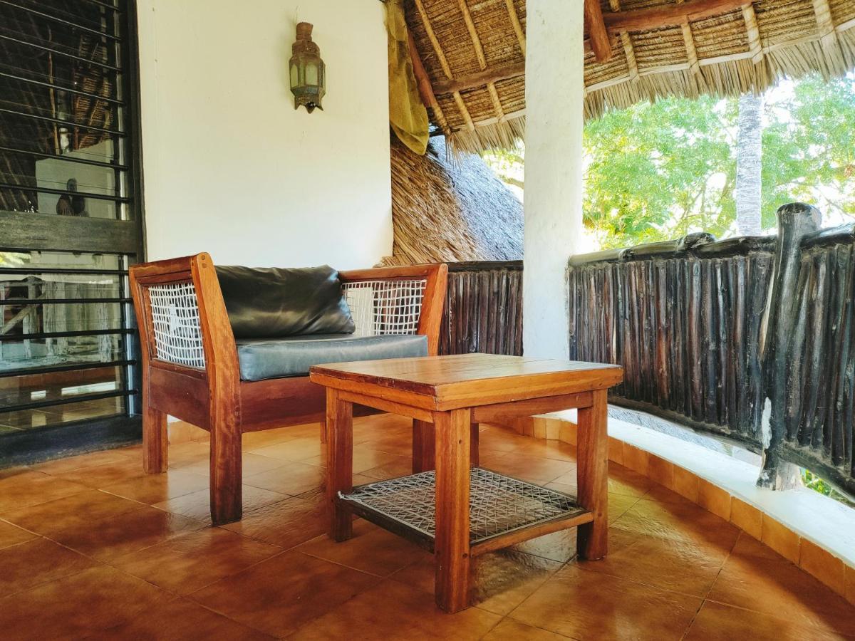 Upani In Diani Bed & Breakfast Diani Beach Ngoại thất bức ảnh