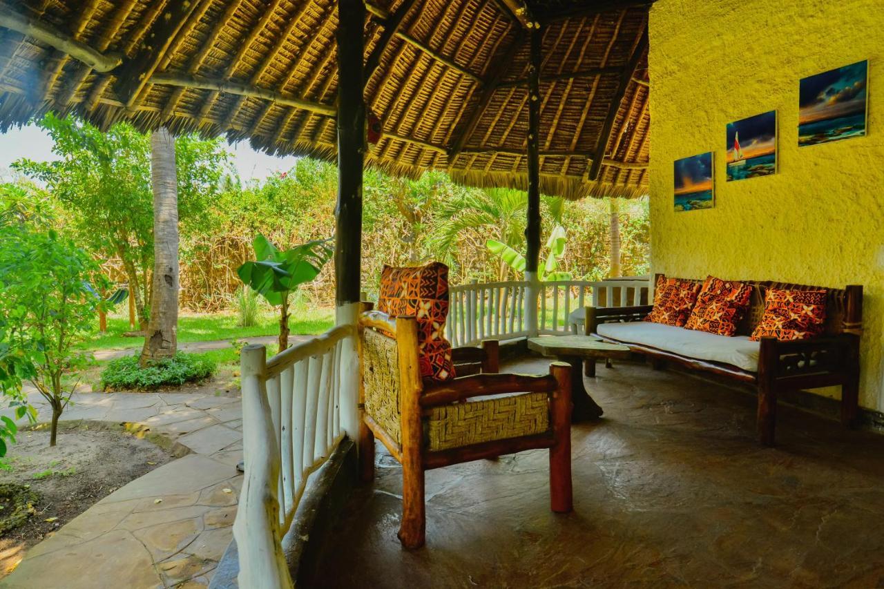 Upani In Diani Bed & Breakfast Diani Beach Ngoại thất bức ảnh