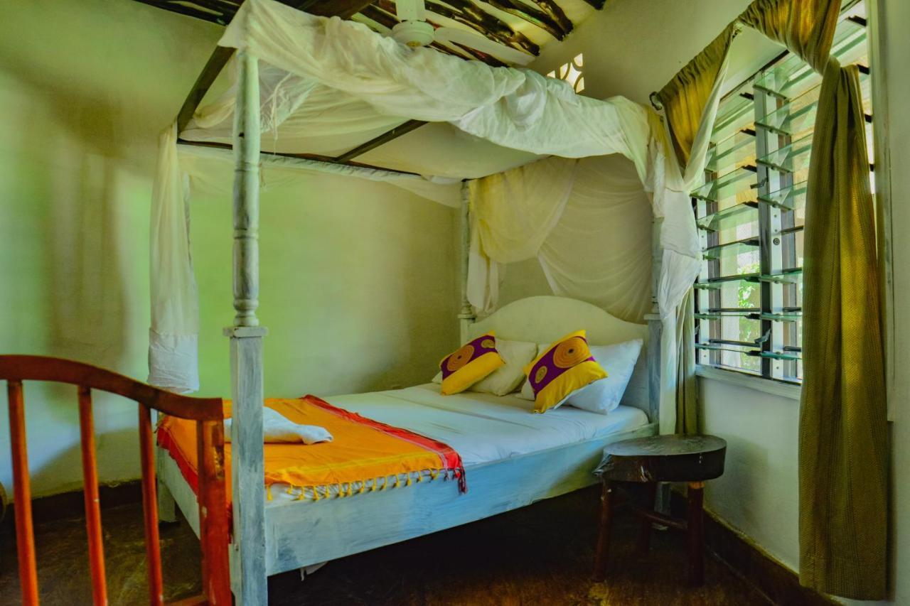 Upani In Diani Bed & Breakfast Diani Beach Ngoại thất bức ảnh