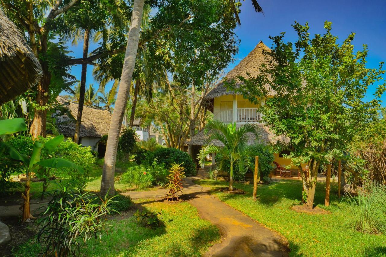 Upani In Diani Bed & Breakfast Diani Beach Ngoại thất bức ảnh