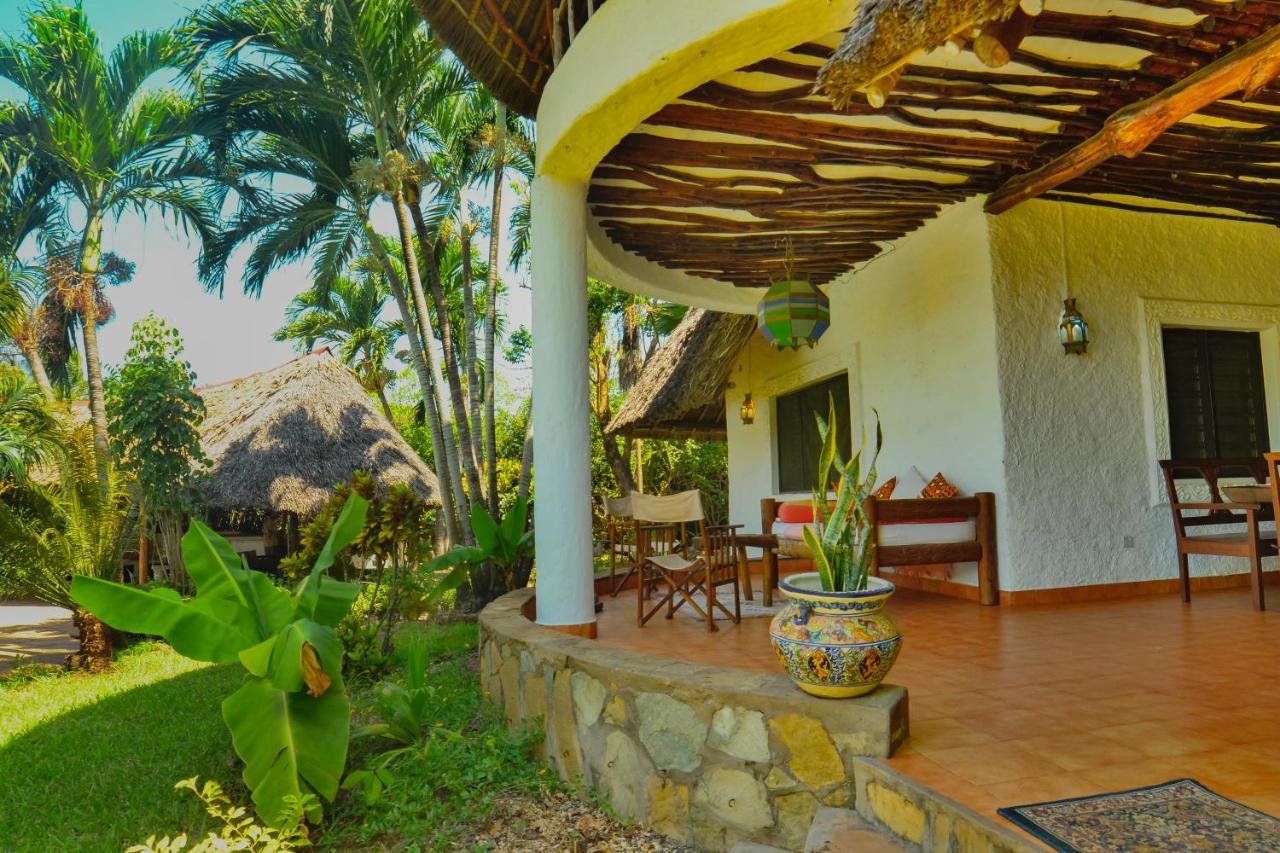 Upani In Diani Bed & Breakfast Diani Beach Ngoại thất bức ảnh