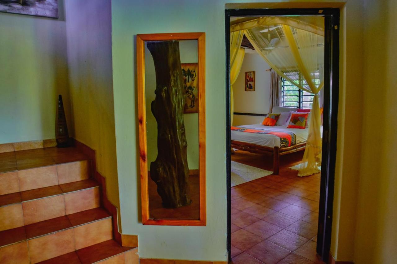 Upani In Diani Bed & Breakfast Diani Beach Ngoại thất bức ảnh